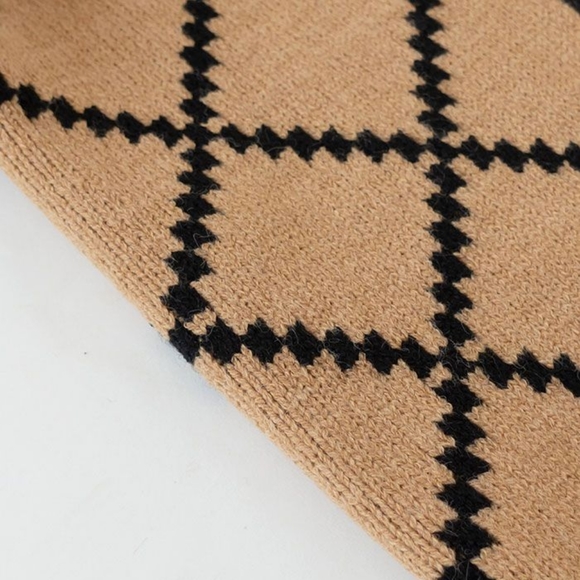 Paris Winter Diamond Check Thick Scarf for Men and Women - Picture 7 of 9